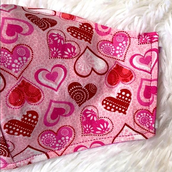 HANDMADE Pink Red Valentines Heart Face Mask - Picture 4 of 7